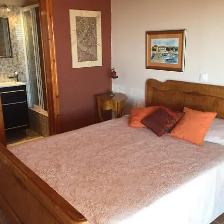 Immaculate 3-bed House In 度假居